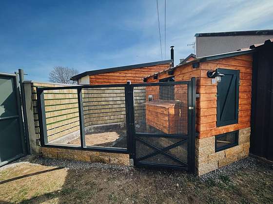 otevřít: Stavíme designový kurník 2.díl: Výroba a montáž kurníku