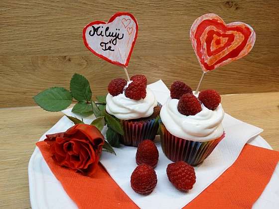 otevřít: Vyrobte si slavnostní valentýnská jednohubková napichovátka