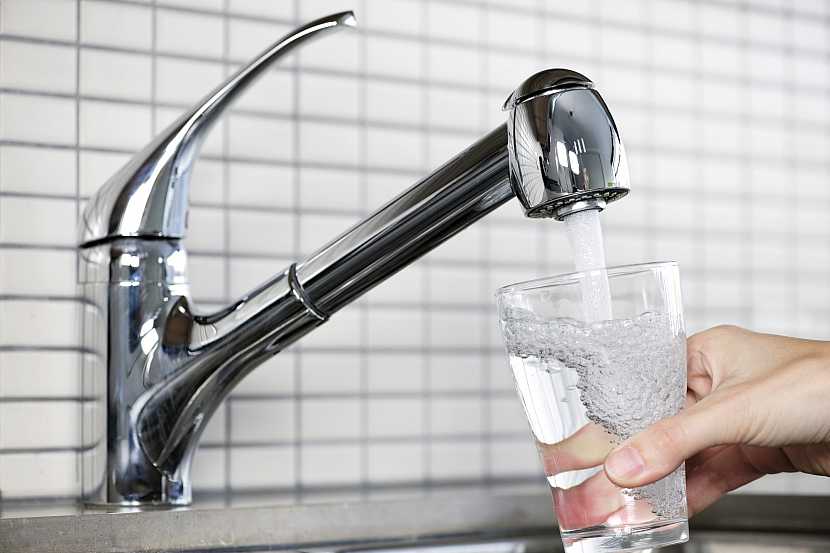 Se zvýšením kvality vody vám pomůže úprava vody v domácnostech (Zdroj: Depositphotos)