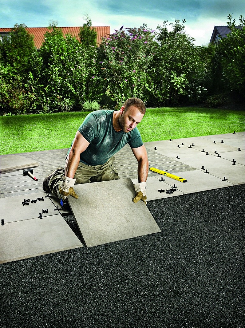 Jak položit terasové desky
