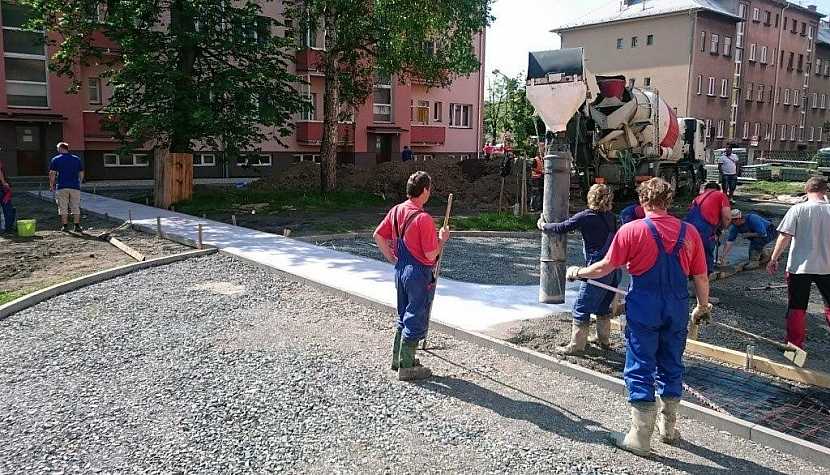 Mrazuvzdorná betonová směs zpracovatelná do 90 minut
