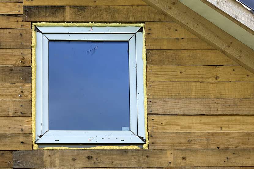 I v dřevostavbách je potřeba měnit okna (Zdroj: Depositphotos (https://cz.depositphotos.com))