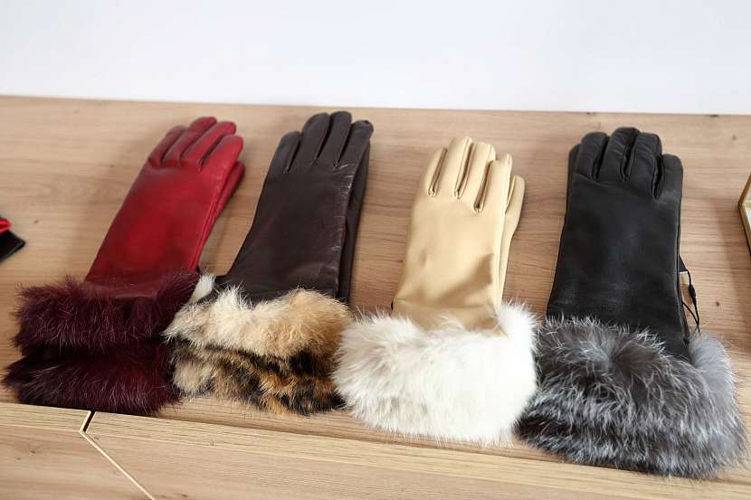 Kvalitní kožené rukavice nás mohou také uchránit před nepříznivým počasím