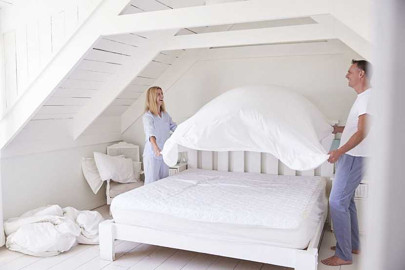 Je důležité věnovat velkou pozornost čistotě postele, zvláště matracím