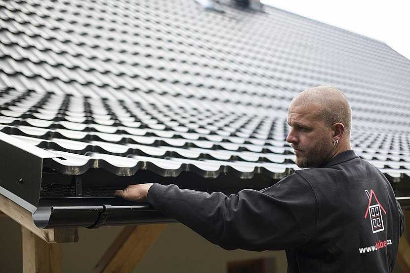 Kvalitní střecha má při správné montáži záruku až 50 let