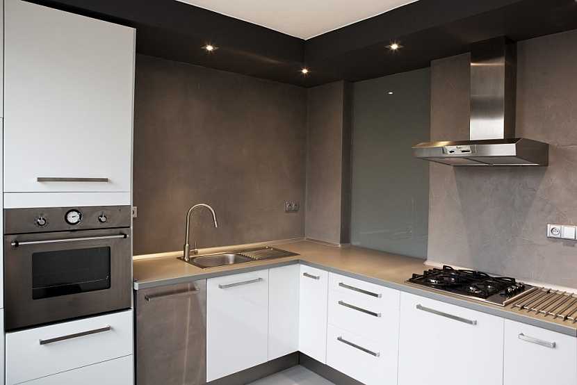 Sikagard®-750 Deco EpoCem® – dekorativní řešení podlah, stěn a vlhkých prostor