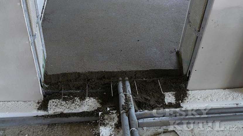 Dřevostavba na vlastní kůži 49. díl - betonování podlah