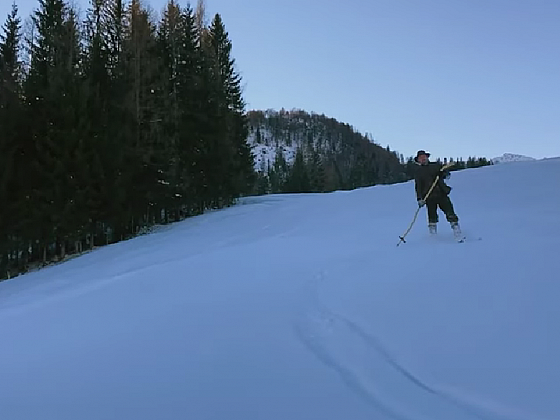 otevřít: Výroba lyží, která bere dech: zapomenuté řemeslo se vrací a jeden český mistr ukazuje, že budoucnost je ze dřeva