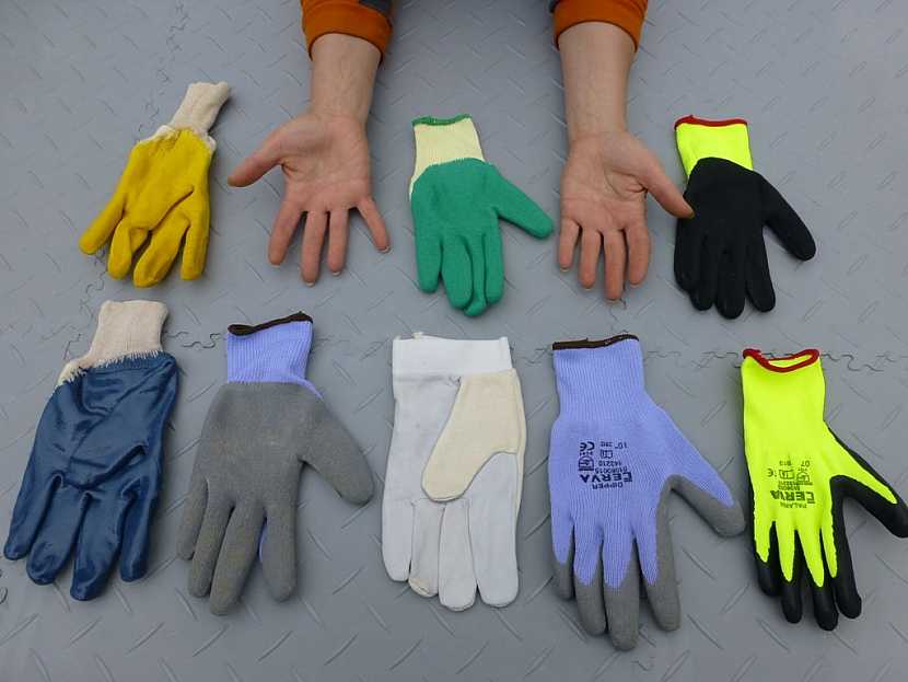 Barva pracovních rukavic není rozhodující