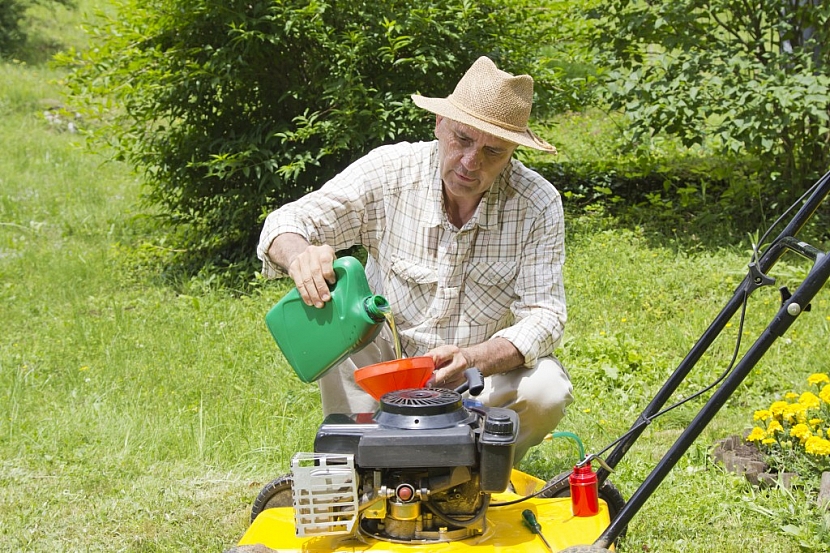 Oleje pro zahradní techniku