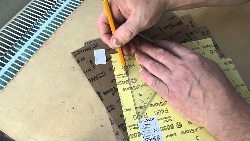 Jak vyrobit brousítko na tuhy z plechovky