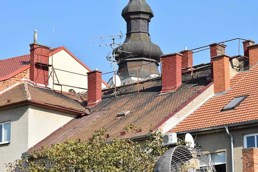 Kontrola a oprava střechy na jaře je důležitá (Zdroj: HPI-CZ)