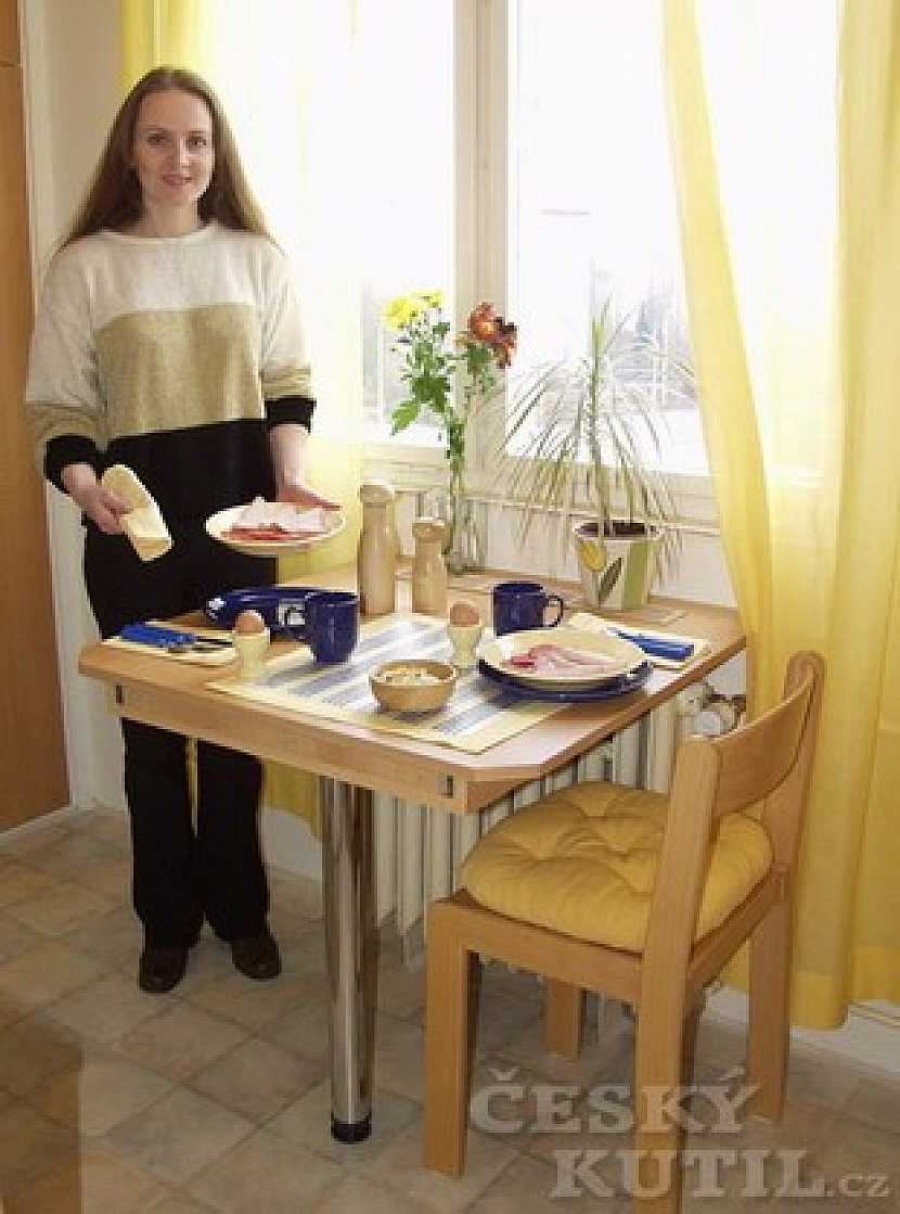 Výsuvní stůl lze vyrobit jednoduše (Zdroj: PePa, Pavel Kutil Zeman)
