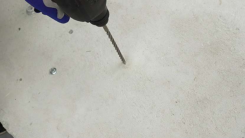 Je nutné použít správné a kvalitní vrtáky přímo určené pro vrtání do betonu