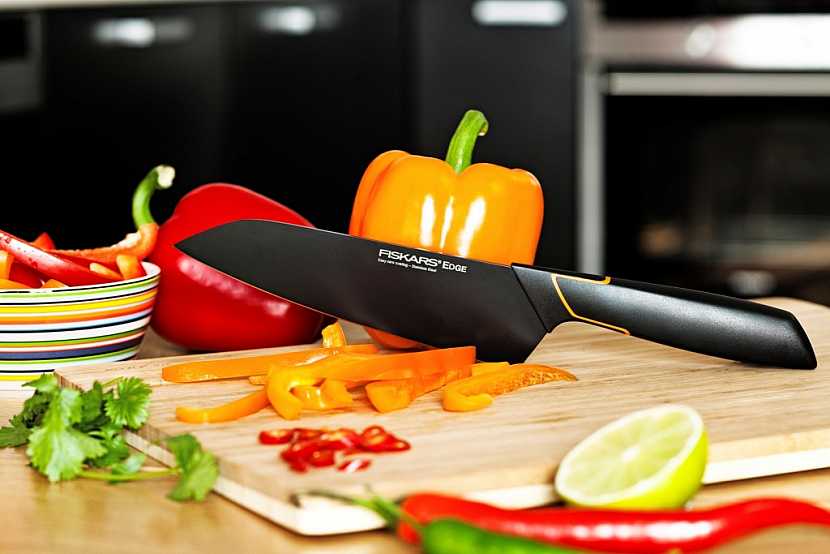 Skvělá volba pro moderní kuchyň – nože Fiskars Edge