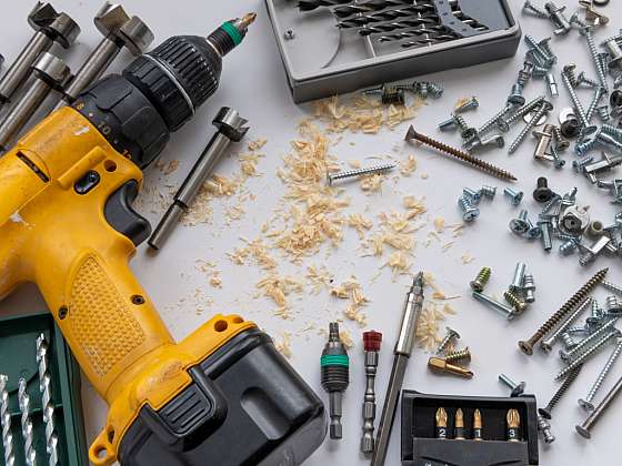 otevřít: Aku vrtačka v praxi: Co sledovat při výběru