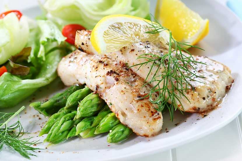 Během postní doby by měla být dodržována střídmost v jídle. Jíst by se měly hlavně ryby, zelenina a zeleninové saláty a různé druhy polévek