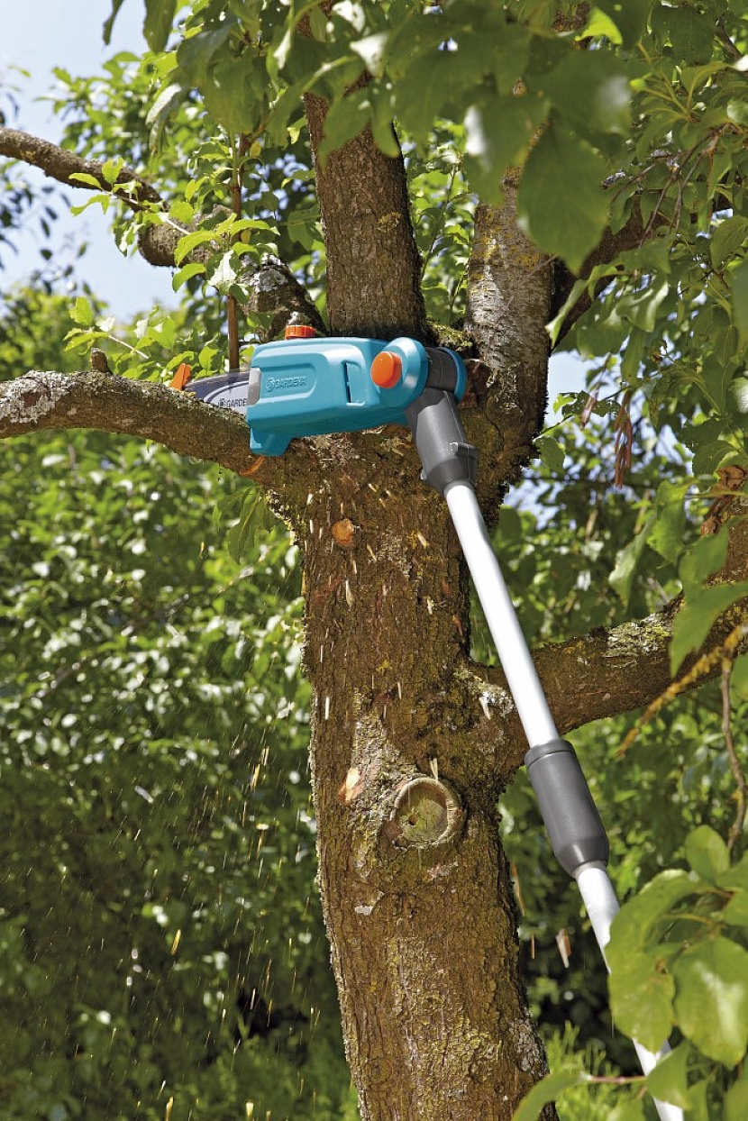 Nástroje značky Gardena pro snadnou údržbu stromů