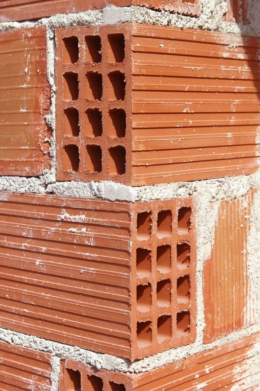 Duté materiály se ke stavbě používají stále častěji