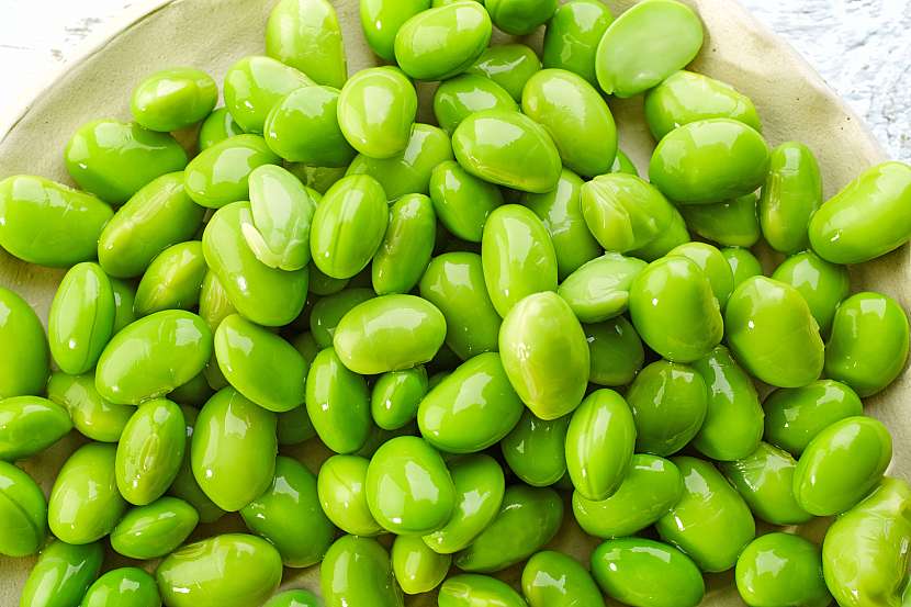 Edamame jsou nezralé sójové boby