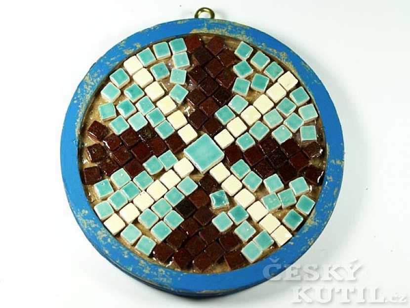 Výroba mandaly s mozaikou