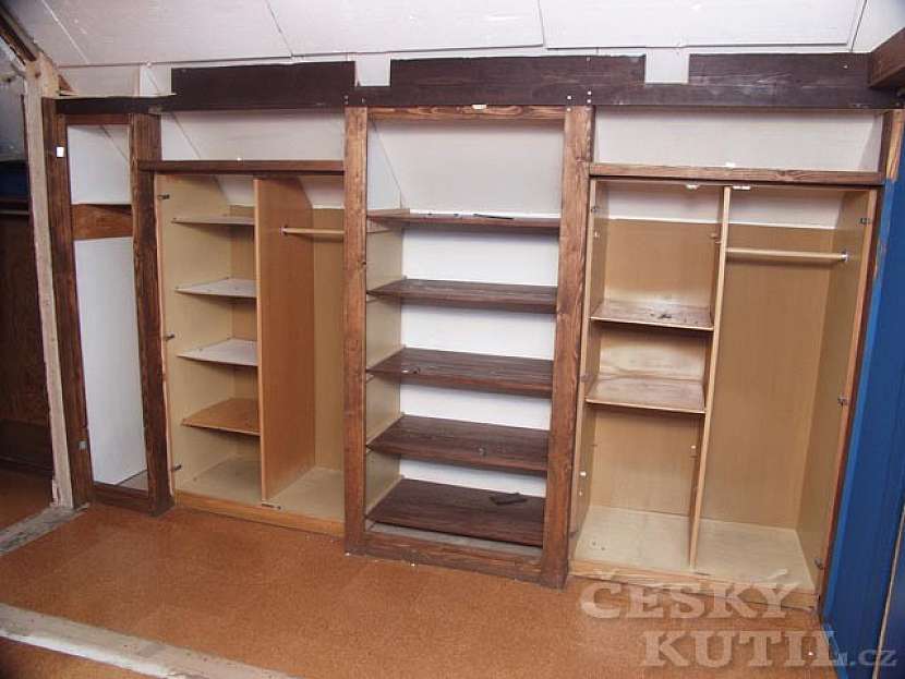 Renovace skříně