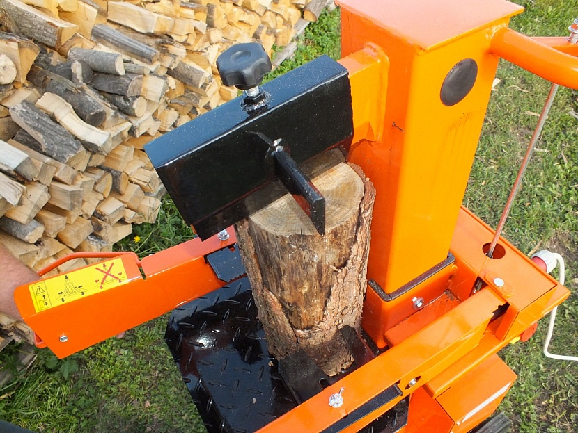 Štípačka dřeva Powerlog 10 tun PROFI