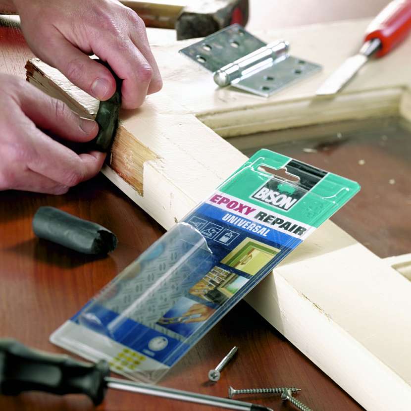 TIP 1: EPOXY plastelína na doplnění dřeva