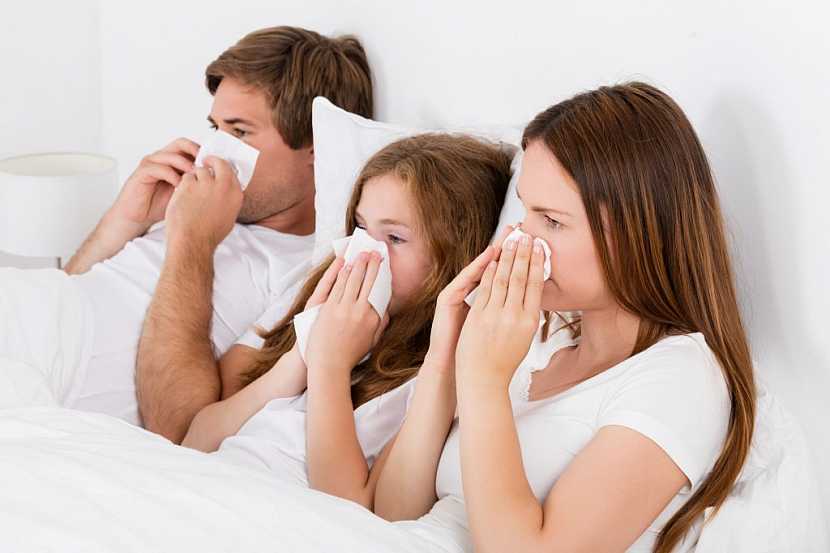 Symptomatická léčba potlačuje příznaky alergie, kauzální alergii léčí a je levnější!