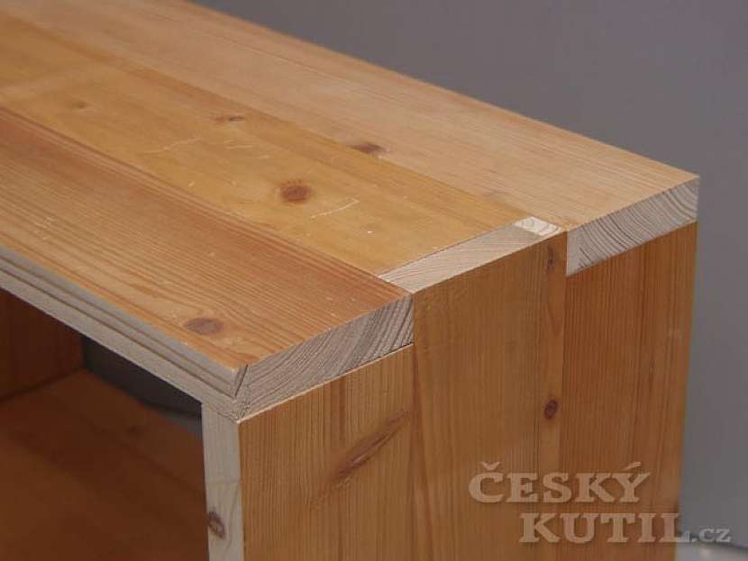 Bedýnka na nářadí systémem falešného cinkování