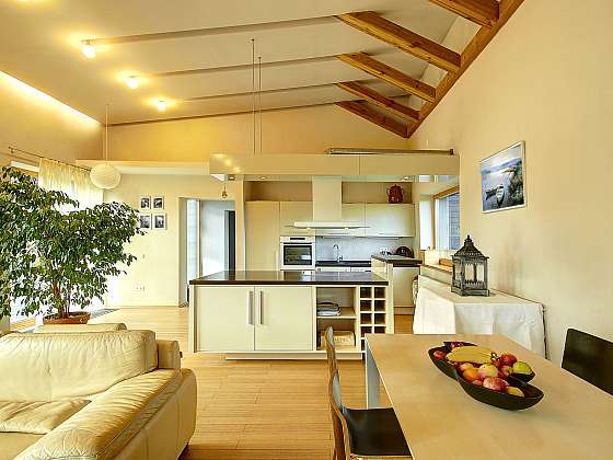 Vysoké stropy v domě je ideální snížit a ušetřit teplo i prostor (Zdroj: Depositphotos (https://cz.depositphotos.com))