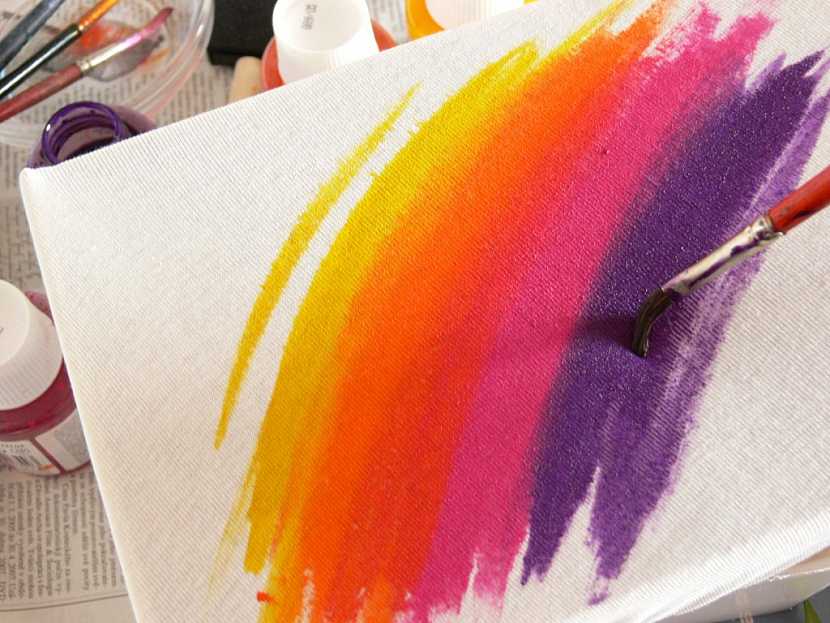 Sluneční barvy – barvení textilu a zdobení pomocí světelné techniky