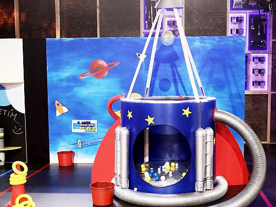 Vaše děti budou nadšené, pokud jim vyrobíte herní koutek s raketou (Zdroj: Archiv FTV Prima, se svolením FTV Prima)