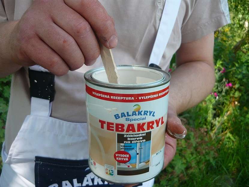 Renovace dřevěné lavičky