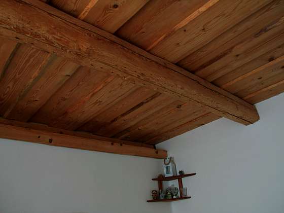 Rekonstrukce stropu respektovala vzhled původních selských stavení (Zdroj: Jaroslav Kropáč)