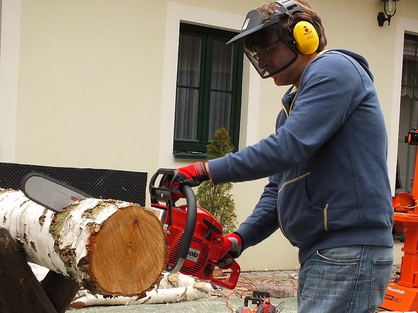 Na přípravu dřeva bezpečně