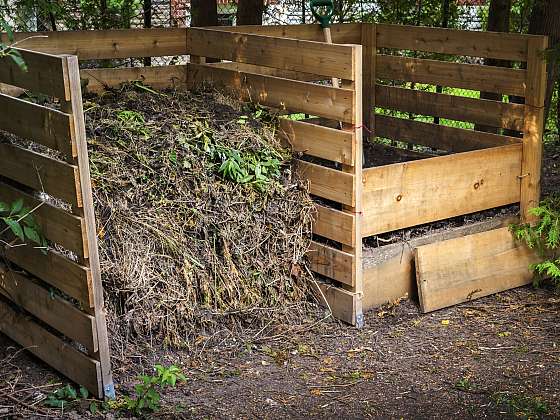 Kompost je základem každé užitkové zahrady (Zdroj: Depositphotos (https://cz.depositphotos.com))