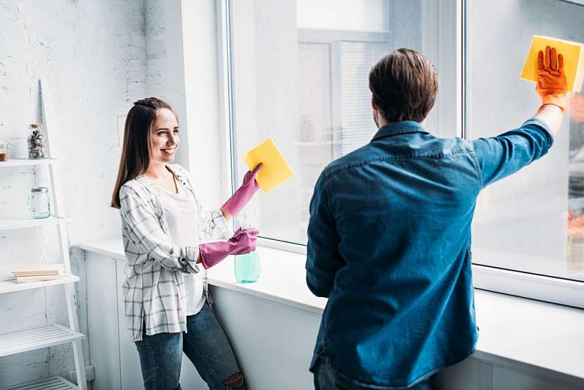 Do finálních prací zahrneme i umytí a vyleštění okenních tabulí