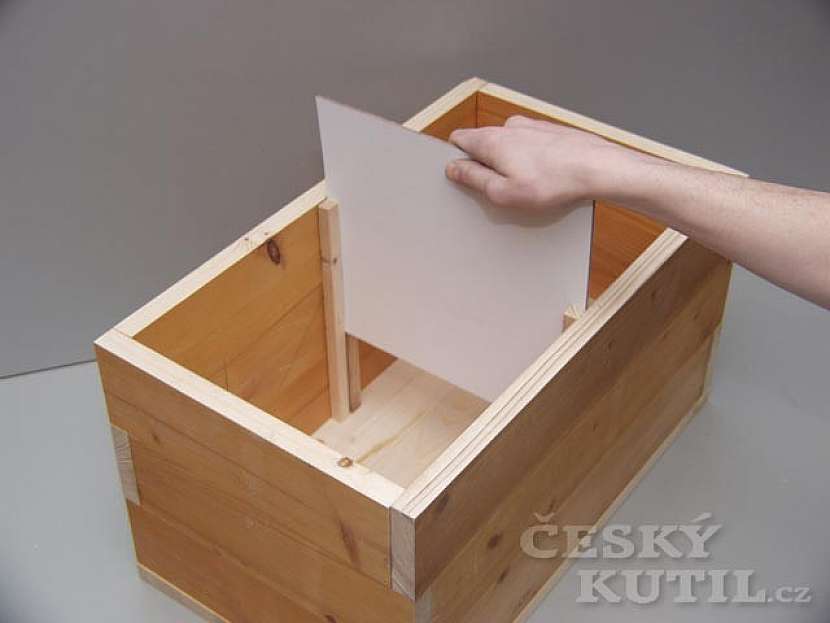 Bedýnka na nářadí systémem falešného cinkování