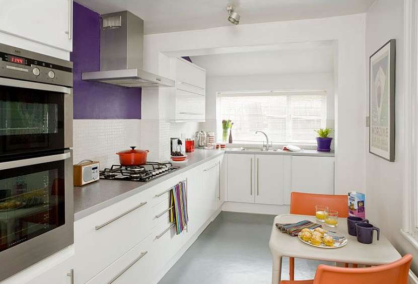 Pro malou kuchyň je důležité i světlo.