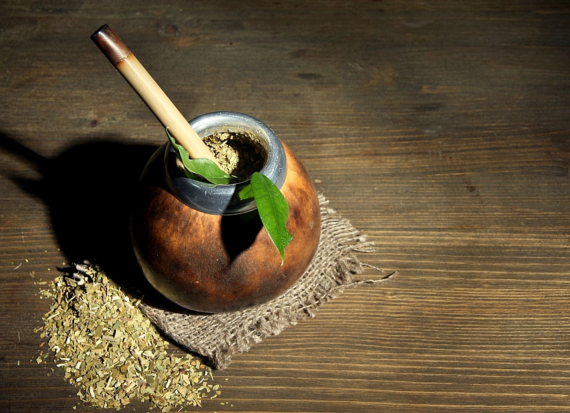Cesmínový čaj maté je oblíbený zejména v jižní Americe