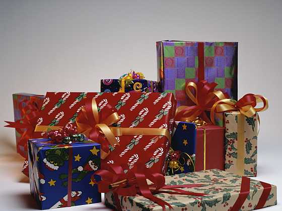 Desatero tipů pro balení vánočních dárků