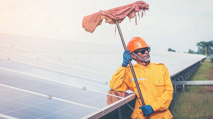 Řekneme vám, co všechno k čištění solárních panelů budete potřebovat
