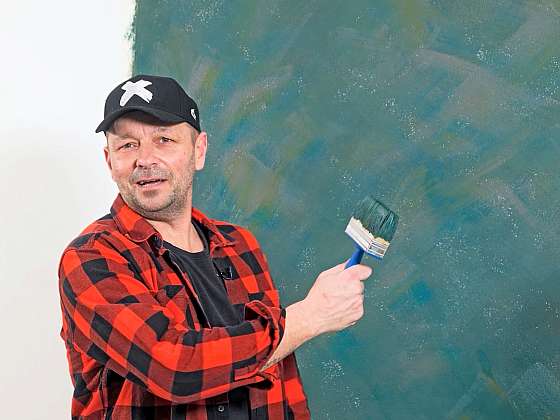 Malování stěny nemusí být nuda (Zdroj: Prima DOMA MEDIA, s.r.o.)