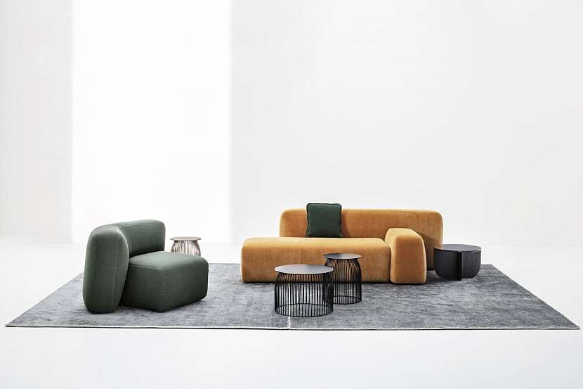 Moduly pro vlastní sestavu sedacího nábytku složené i rozložené… Suiseki, La Cividina.
