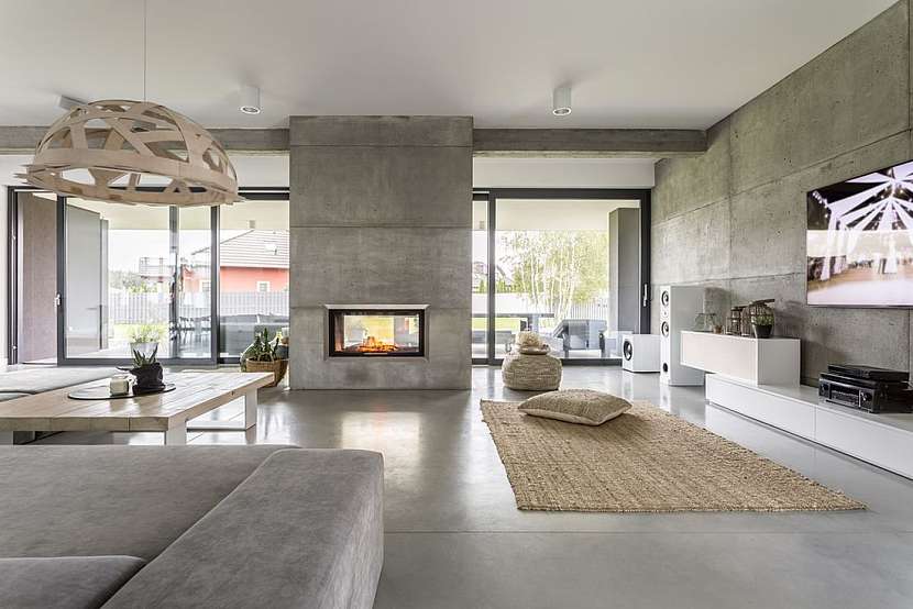 Krásný moderní interiér může v některých lidech vzbuzovat chlad, při jeho zařizování se řiďte instinktem.