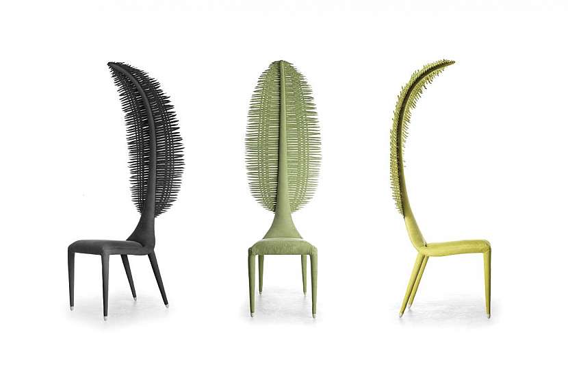 Zaza je krásná a vzdušná letní židle z kovu, skleněných vláken a mikrovláken, která zvedne náladu, i kdyby slunce nebylo... design Kenneth Cobonpue.