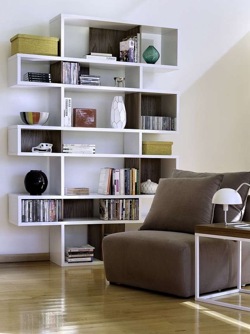 Dominantou vašeho bytu se může stát třeba knihovna