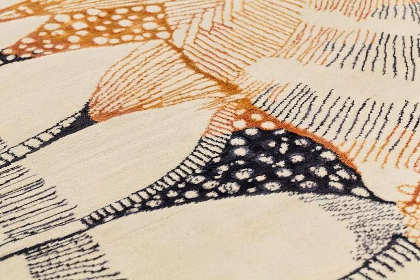 Z kolekce, navržené designérkou Martou Giardini, koberec Lilium – detail, Profumo.