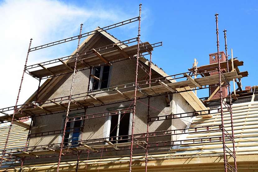 Vyplatí se rekonstrukce starého domu? Finančně určitě ne